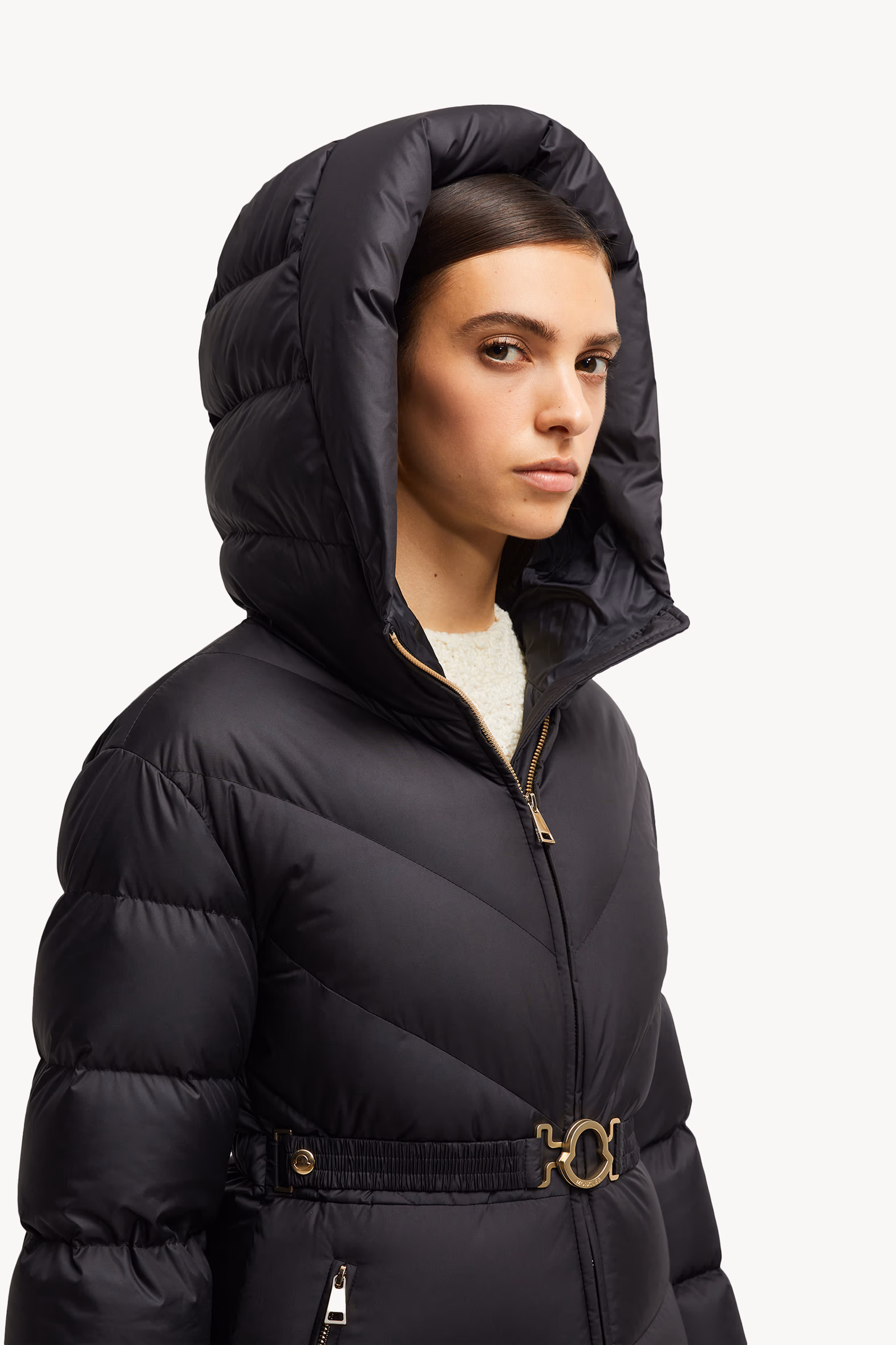 Doudoune courte Brosse à capuche et matelassage diagonal Noir Moncler 7
